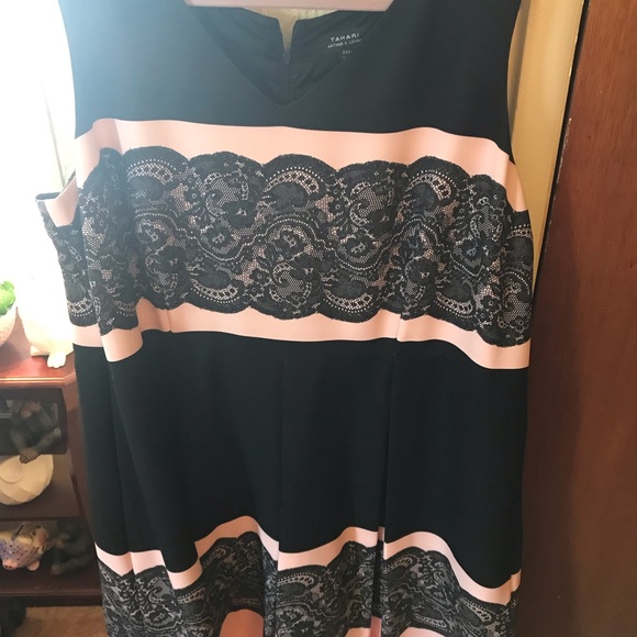 Dress - Picture 5 of 8